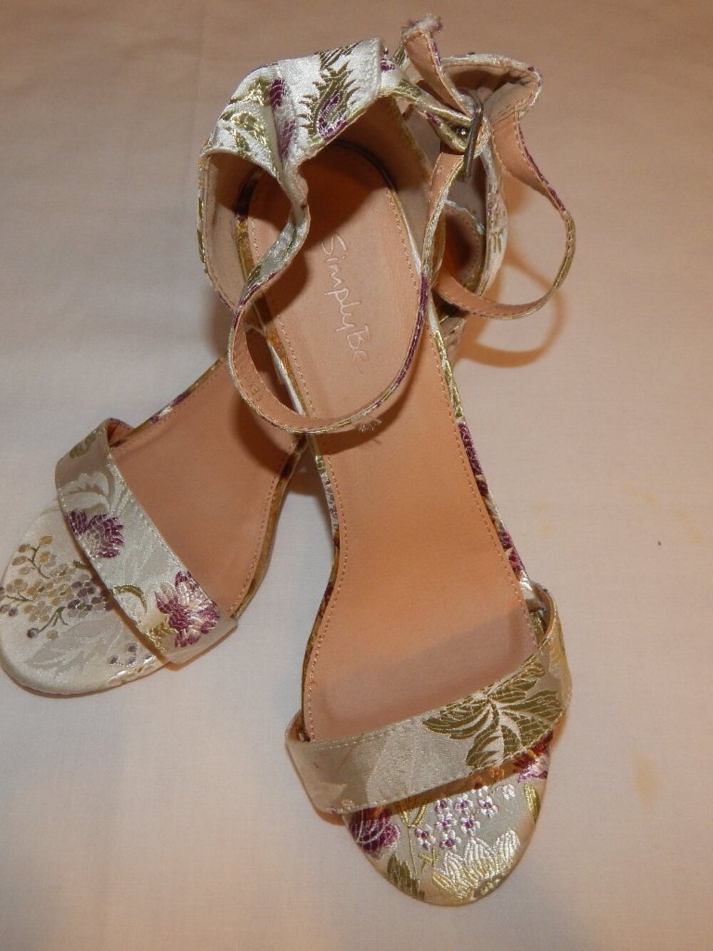 Simply Bee Floral Brocade Ankle Strap Block Heel Sandals 8
